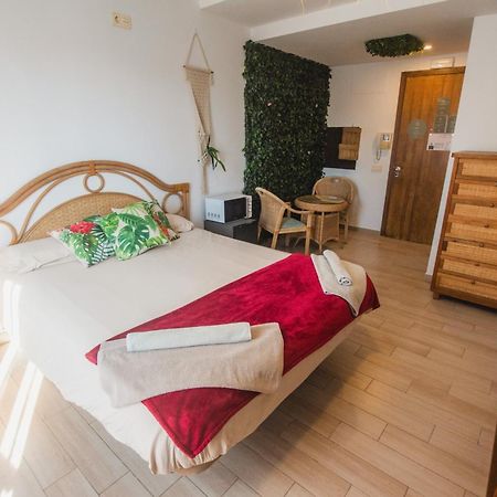Banana Beach Patacona Rooms 阿尔博拉亚 外观 照片