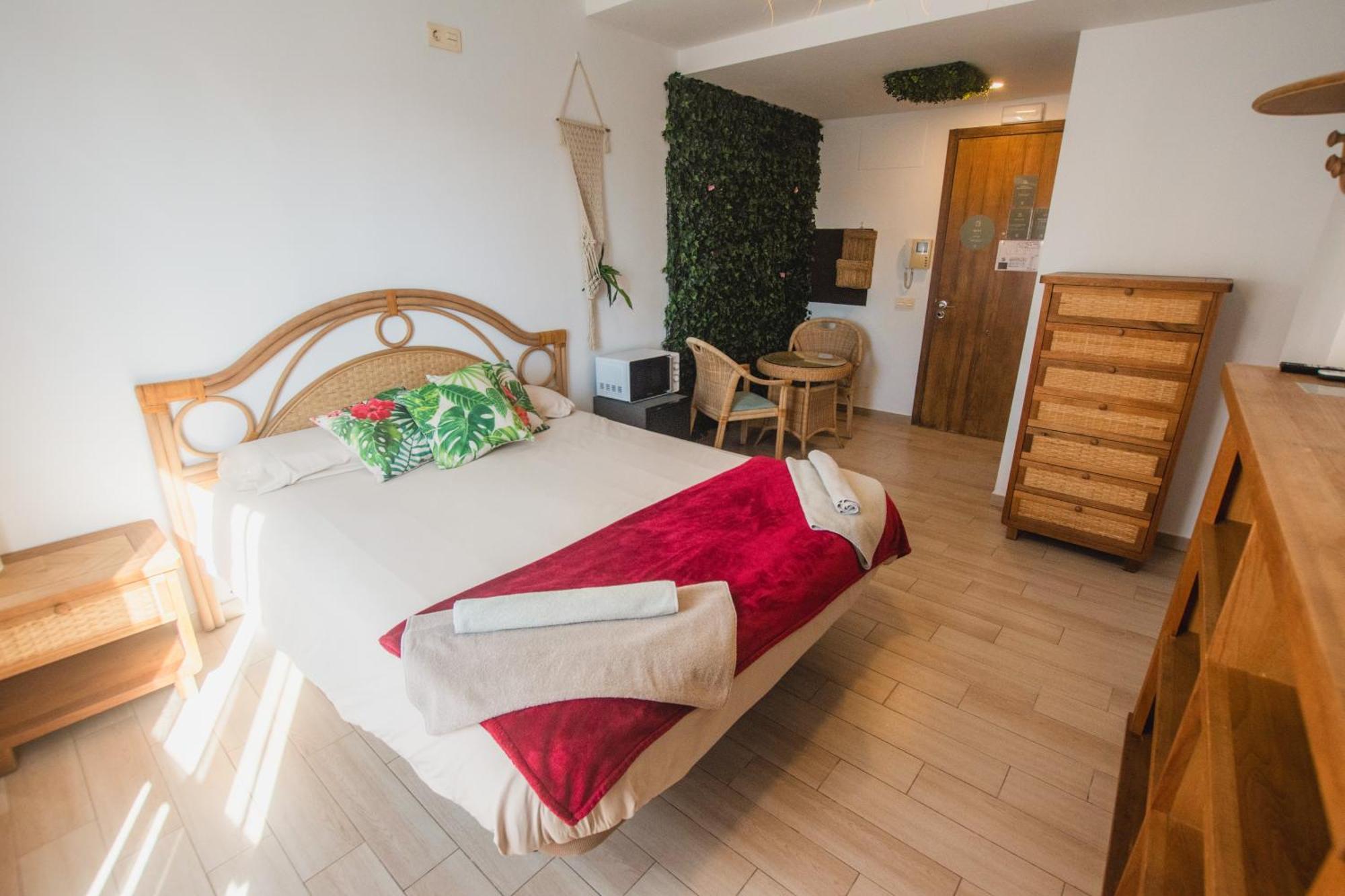 Banana Beach Patacona Rooms 阿尔博拉亚 外观 照片